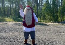 30 graders varme: Julenissen smelter