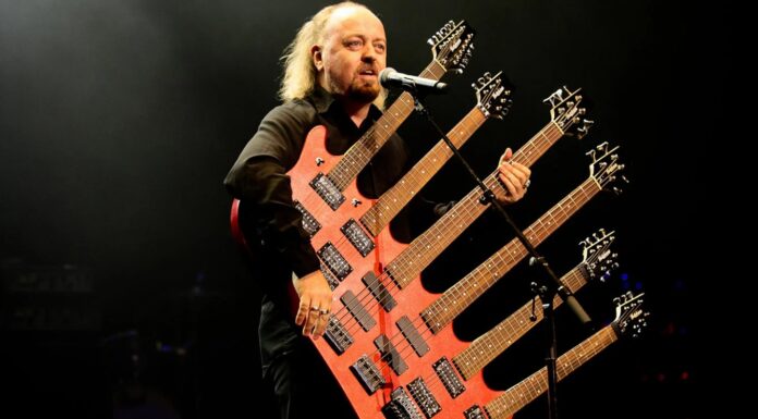 Bill Bailey til Tons of Rock