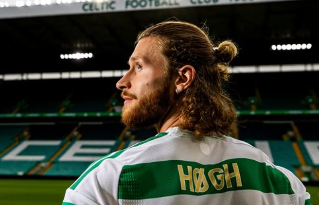 Kasper Høgh har unnagjort Celtic-debut – her lukter det mange scoringer